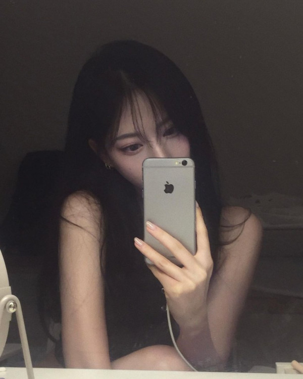 손가락 이쁜 여자